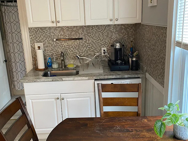 181 Churchills Ln #1 — Photo 12