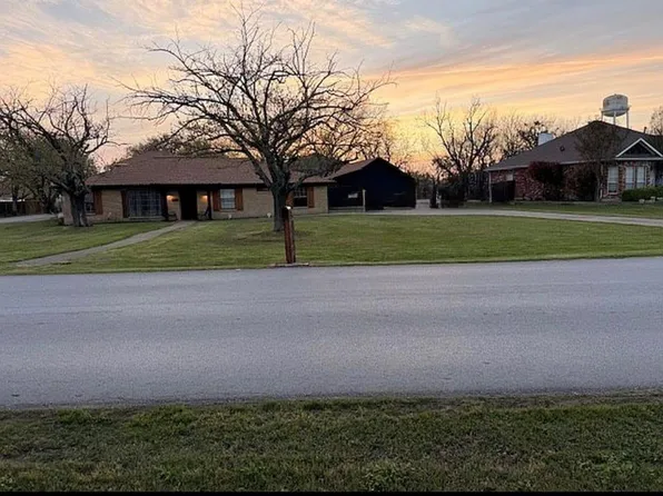 219 Barton St, Royse City, TX 75189