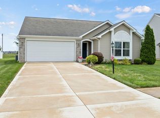 12921 Cocoplum Ct, Fort Wayne, IN 46814
