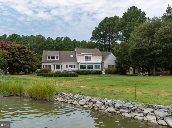 4621 Bachelors Point Rd, Oxford, MD 21654