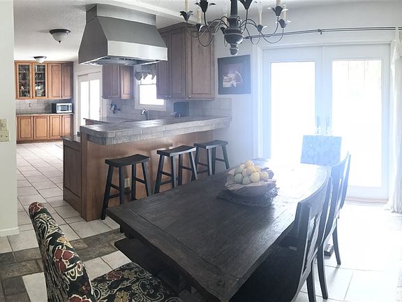 5th image of 605 E 7th Ave