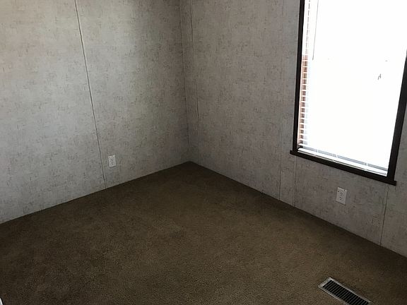 2nd image of 709 2nd St NE Trlr 10