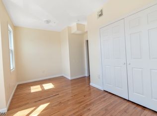383 Central Ave APT 3, Newark, NJ 07103