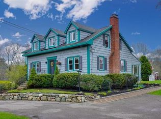 42 Everett St, Sherborn, MA 01770