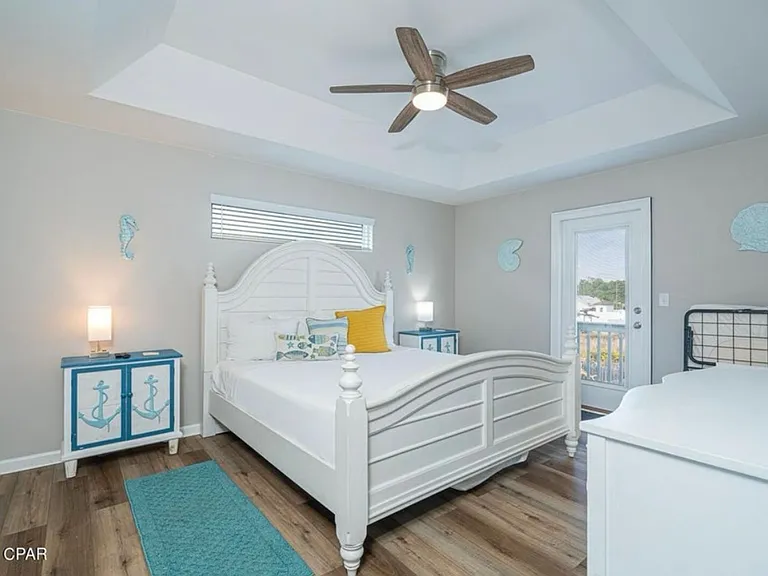 6320 Beach Dr — Photo 12