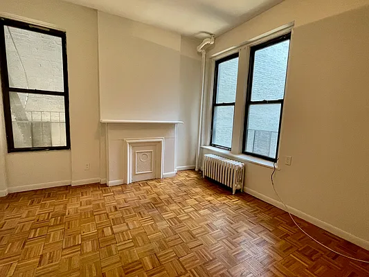 Rented by Compass | media 2