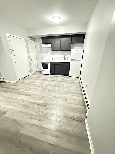 324 Hope Ave #6 Photo 1