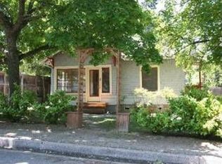 355 Garfield St, Ashland, OR