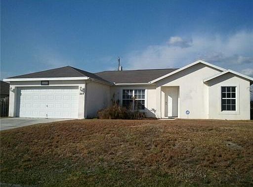 1st image of 223 SW Elderberry Dr