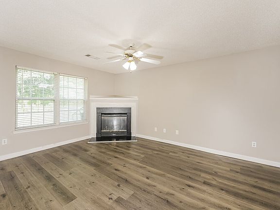 4th image of 340 Parkway Rd #340