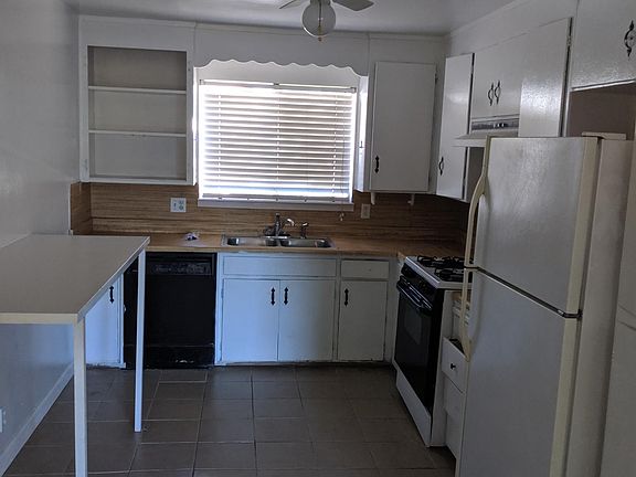 2nd image of 14 Marilyn Ave
