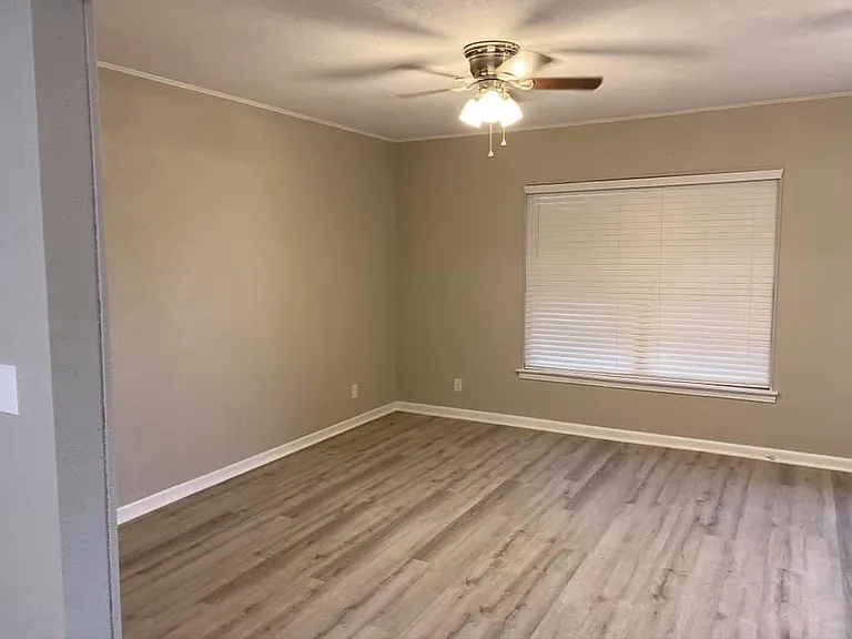 505 N Carroll St — Photo 6