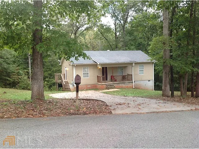 121 Taunton Rd photo 1