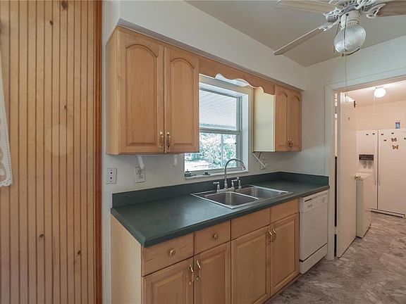 4th image of 5620 Stull Ave