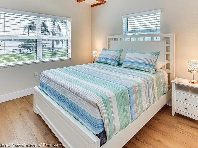 1216 Lake Clay Dr — Photo 14