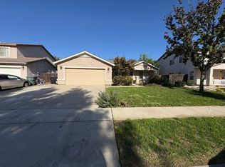 3118 W Flagstaff Ave, Visalia, CA 93291