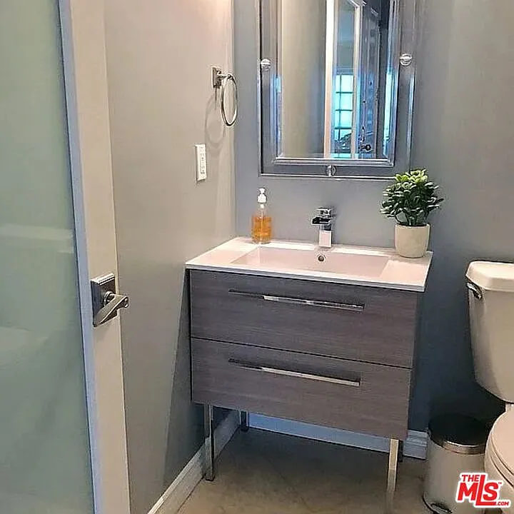 2 bed, 2.5 bath, 1234 sqft, $4,900 — Photo 4