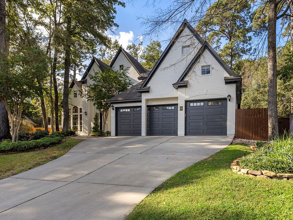 1st image of 90 W Horizon Ridge Pl