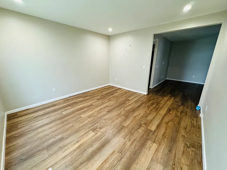 121 S Elm Ave #1 — Photo 19