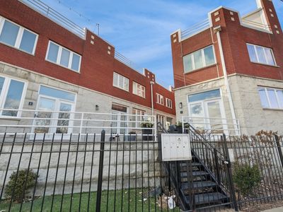 2319 N Hamilton Ave APT 4, Chicago, IL, 60647