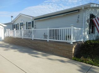 404 Hyacinth Ln, Matteson, IL 60443