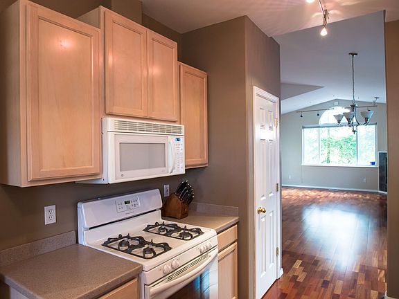 4th image of 6608 Delong Landing Cir