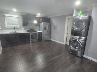 1037 1/2 S Kenmore Ave, Los Angeles, CA 90006