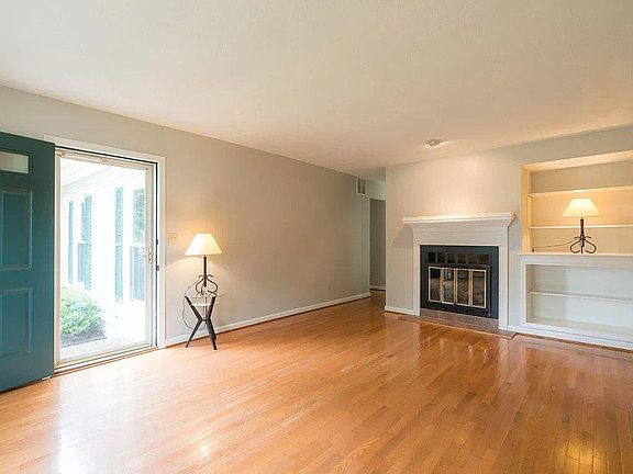 5th image of 9007 Admont Ct