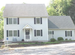 453 Hickory Valley Rd, Stroudsburg, PA 18360