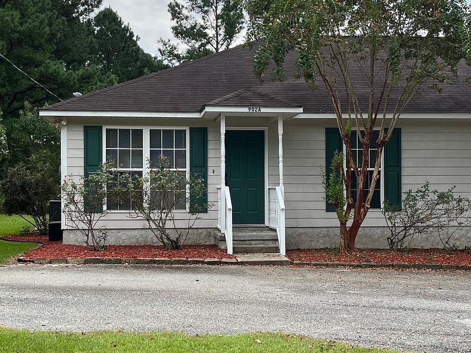 1st image of 902A Trevor Ln #A