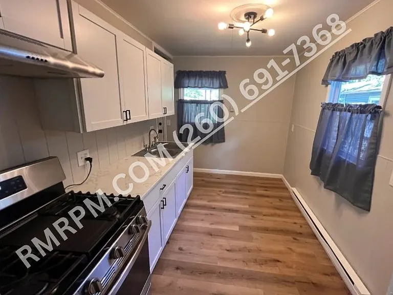 4414 Oliver St — Photo 9