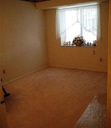 5th image of 9800 Cove Dr Unit 2