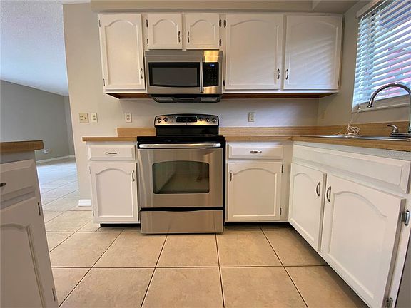5th image of 4743 Gardenbrook Ln