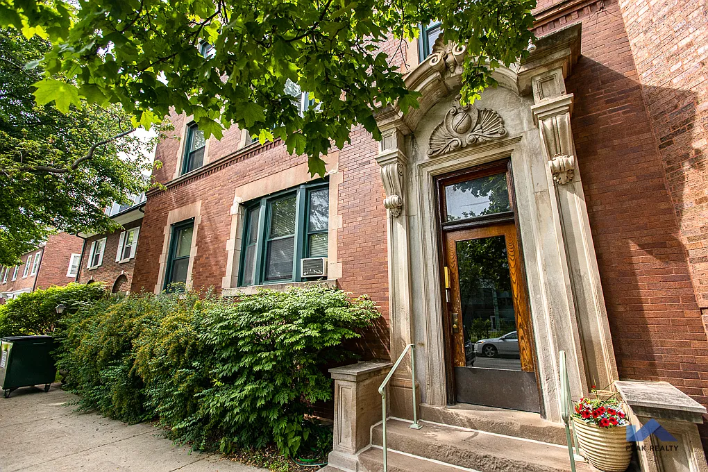 5756-58 S. Kenwood Ave./ 1326 E. 58th St. — Photo 2
