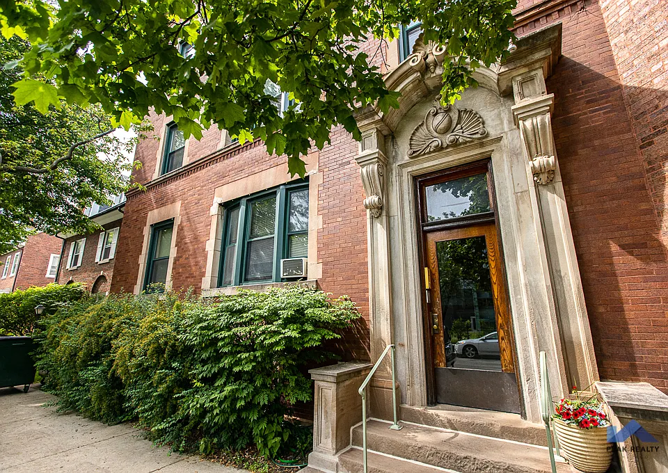 5756-58 S. Kenwood Ave./ 1326 E. 58th St.