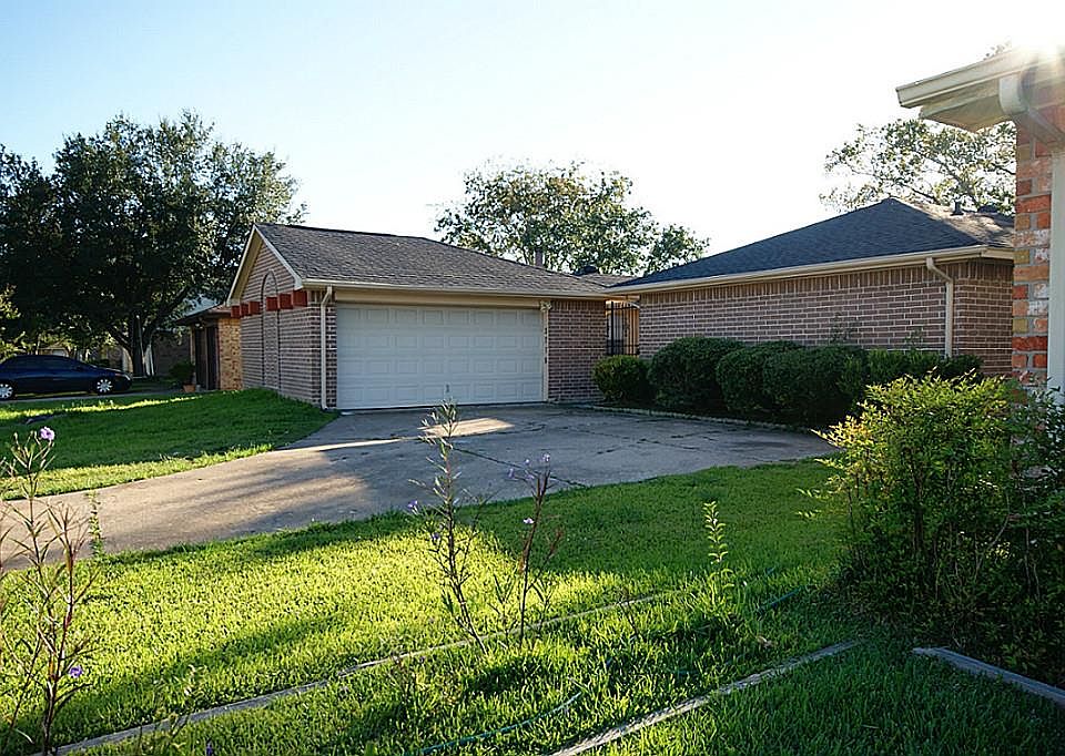1st image of 3718 Gamlin Bend Dr
