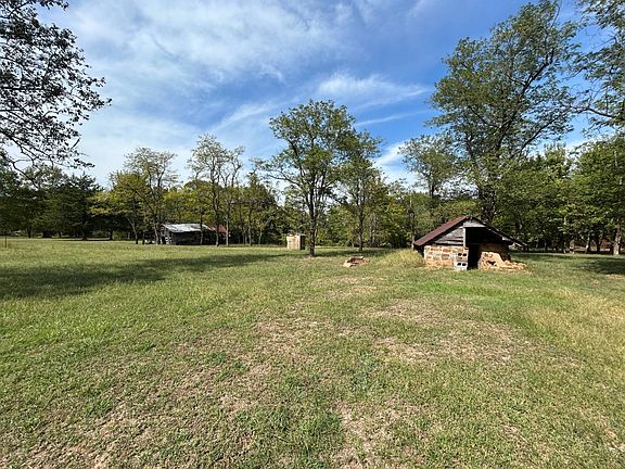 4th image of 596 County Road 4362