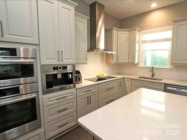 501 Greystone Rd — Photo 9