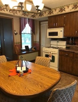 Kitchen - appliance included