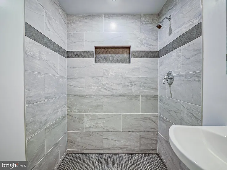 5 Climbing Ivy Ct — Photo 47