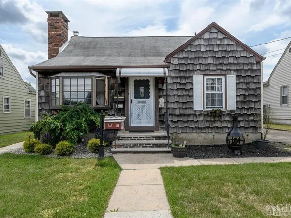 19 Grover Ave, South Amboy, NJ 08879