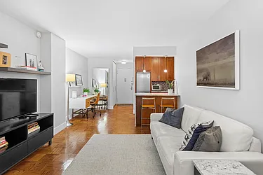 16 West 16th Street
