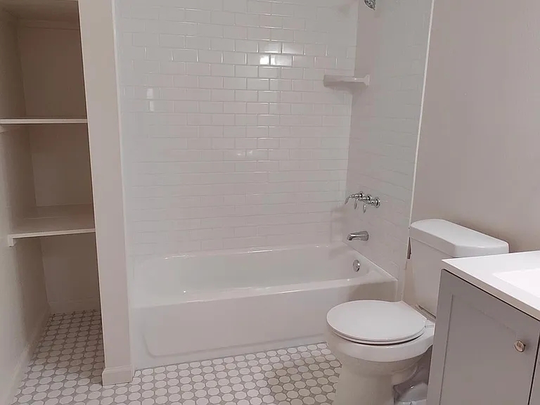 5822 La Vista Ct — Photo 8