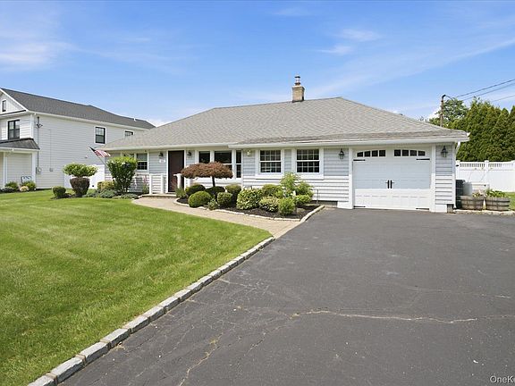 3rd image of 45 Polo Road