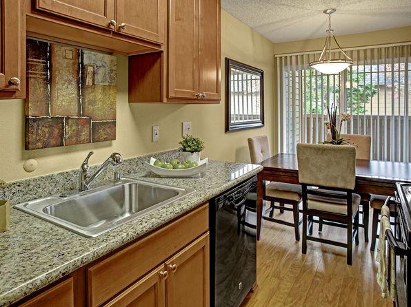 6501 208th St SW #I07