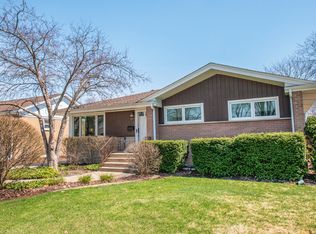 715 N Elmhurst Ave, Mount Prospect, IL 60056