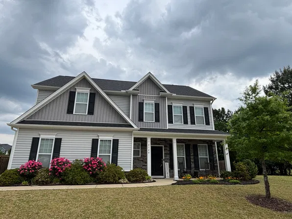 4140 Weavers Pond Dr, Zebulon, NC 27597