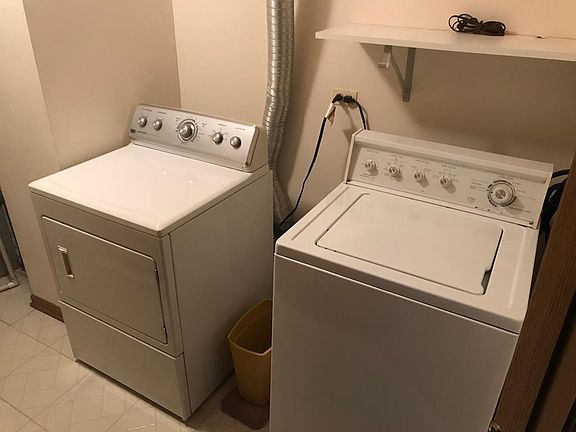 3rd image of 216 Stoneybrook Ln #2D