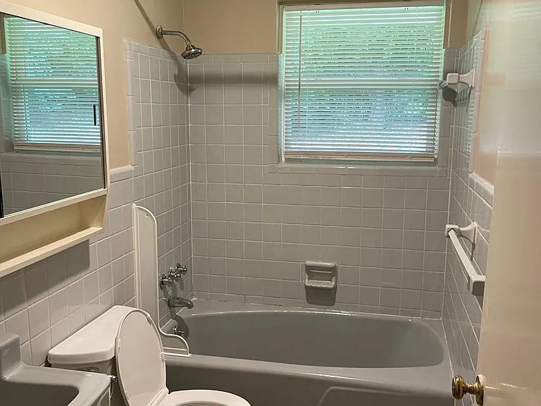 4638 Fall Creek Rd — Photo 14