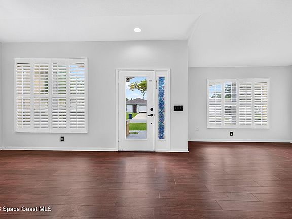 2nd image of 2933 Tishman Rd SE